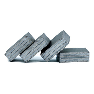 Segment à haute vitesse multi-diamants pour outils de coupe de granit doux 24*8.4/7.6*15mm 6.5mm