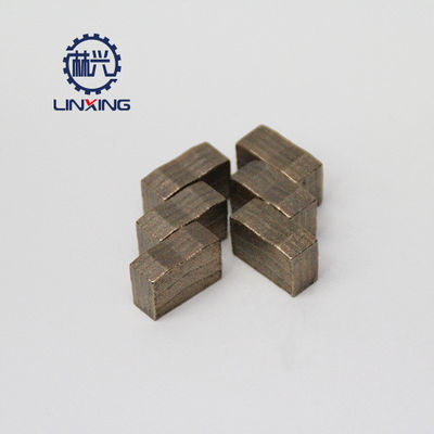 Segment de diamants multiblade de bonne qualité 24x8.8/9.6x15 mm pour le granit de coupe humide