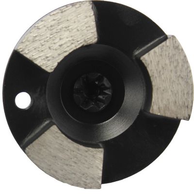 Les diamants sont utilisés pour le polissage des sols de béton.