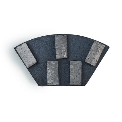 Un grade de pierre abrasive en liaison métallique ronde segments de diamants pour broyeurs de béton