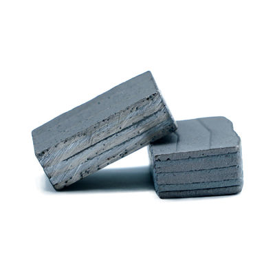 Segment à haute vitesse multi-diamants pour outils de coupe de granit doux 24*8.4/7.6*15mm 6.5mm