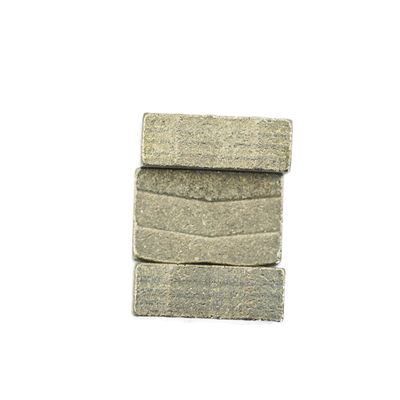 Segment à haute vitesse multi-diamants pour outils de coupe de granit doux 24*8.4/7.6*15mm 6.5mm