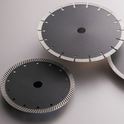 Technologie de pressage à froid Sintré 5 " 125 mm Diamond Circular Segmented Disc pour le sec / humide