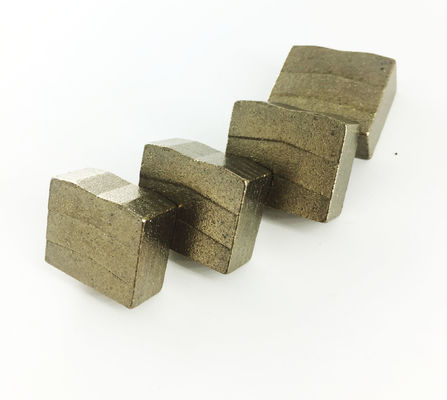 Segment de diamants de coupe de granit à lames multiples de 2000 mm et 2500 mm avec technologie de frittage