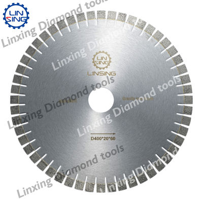 140 dents Disque de coupe segmenté au diamant de qualité industrielle pour le béton pressé à froid