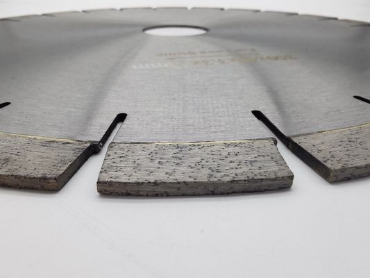 Disque de coupe de lame de scie diamantée de 350 mm pour la coupe de la pierre volcanique de lave au Mexique