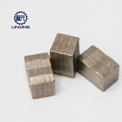 Outils nécessaires au brasage à haute fréquence Segment diamanté pour la méthode de soudage de la pierre naturelle
