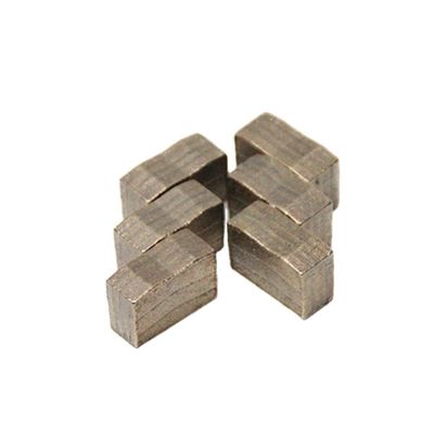 Performance de coupe stable Notre segment diamant en forme de M est parfait pour couper le granit