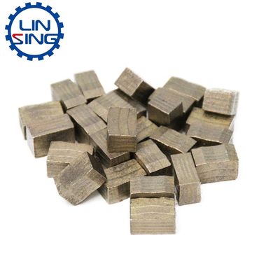 Performance de coupe stable Notre segment diamant en forme de M est parfait pour couper le granit