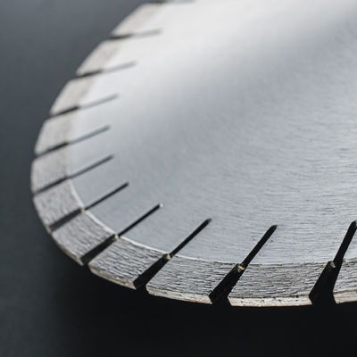 Taille de l'arbre de 10 mm Longue durée de vie 400 mm Lampe à scie circulaire diamantée pour couper le granit