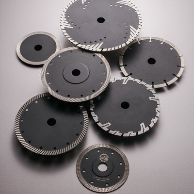 140 dents Silent Mesh Diamond Circular Saw Blade pour la découpe de céramique / porcelaine / Dekton