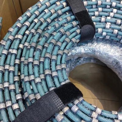 Coupe de la scie à fil de diamant en plastique à perles de 8,3 mm pour le carréage et le profilage de blocs de granit