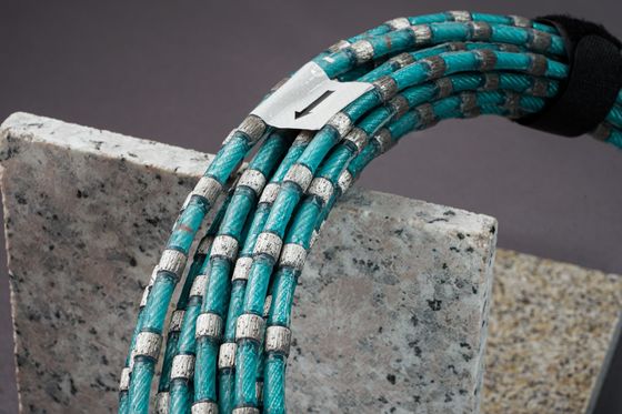 Scie de profilage de câbles en granit de 7,3 mm personnalisée avec outil de découpe de fil de diamant