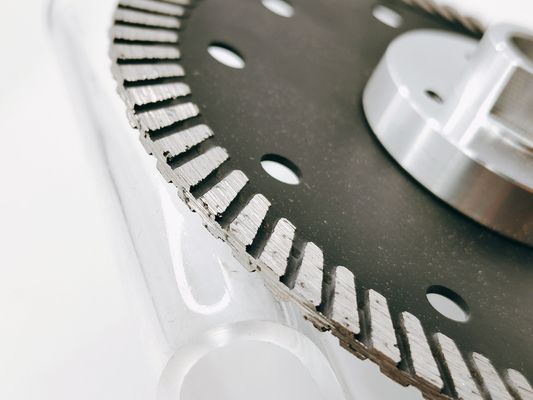 Disque turbo diamanté 230 mm pour la découpe rapide des plaques de pierre, des carreaux et de la porcelaine céramique