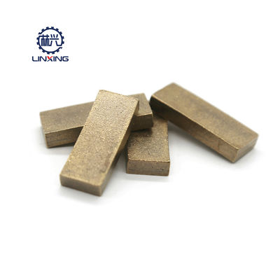 Matériau brut poudre métallique Segment de découpe de diamants pour scie à marbre