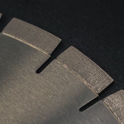 Poudre métallique de diamant Arix Sache circulaire coupeuse de pierre Disque de granit outils de coupe 14 pouces