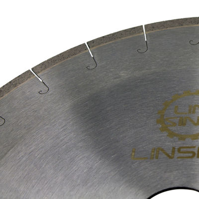 Finition revêtue de Ti 350 mm J type Lamelle de scie diamantée pour la découpe de Dekton sans éclaboussure