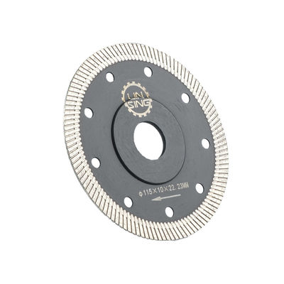 Bon prix Disque de coupe diamant pour carreaux de béton métallique 44T Dents 5in Longueur de lame