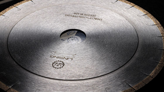 Blade à scie diamantée de qualité A-Classe J pour couper des outils de coupe de pierre de 350 mm