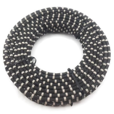 Longue durée de vie Fil diamanté 12,0 mm* 40 en caoutchouc revêtu pour la découpe de roches de carrière de granit