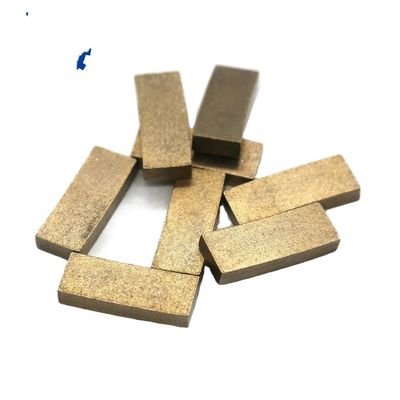40*6*12mm Segment de coupe de pierre de marbre Outil diamanté à bonne vitesse OEM acceptable