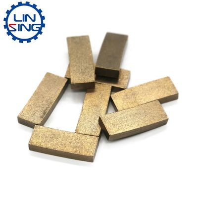 40*6*12mm Segment de coupe de pierre de marbre Outil diamanté à bonne vitesse OEM acceptable