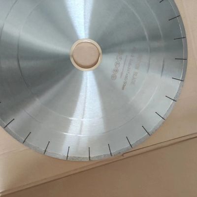 Blade de scie diamantée à fente en U de 350 mm Dekton pour support personnalisé et coupe garantie