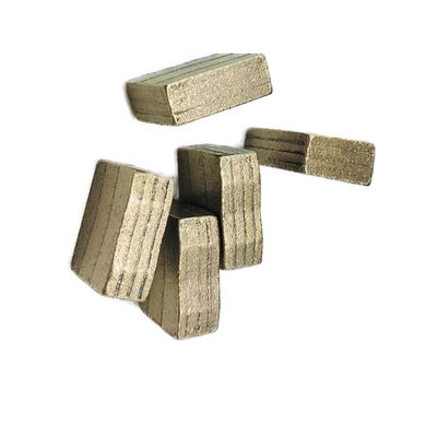 Ségment diamanté en forme de style M pour la découpe de blocs de pierre de granit exporté dans le monde entier