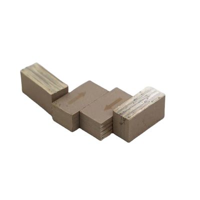 Support personnalisé 2500mm coupeuse de segments de diamants de marbre pour le marbre doux dur moyen
