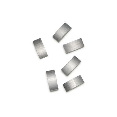 Segment de broyeur de diamants de qualité supérieure pour outils de forage en pierre