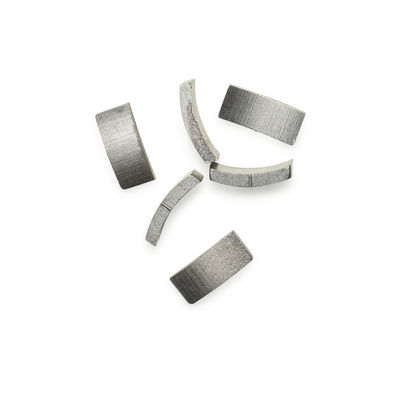 Segment de broyeur de diamants de qualité supérieure pour outils de forage en pierre