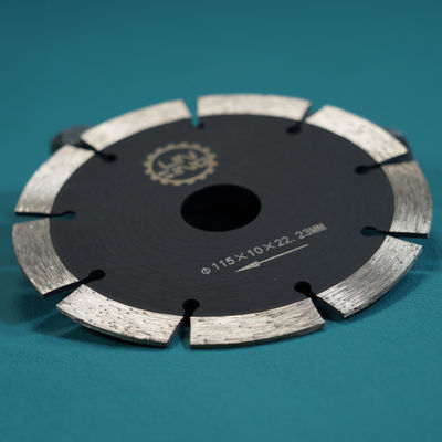 Disque segmenté durable de 150 mm, lame de scie à bande de diamant pour couper le granit