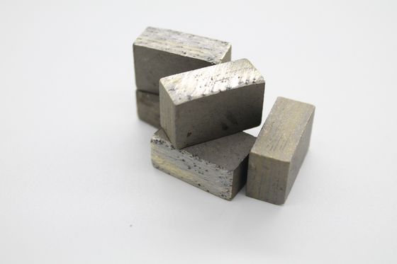 Outil de coupe de lave à diamants à forme plate pour le granit Andesite 1800 mm