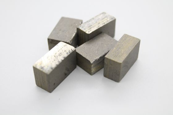 Outil de coupe de lave à diamants à forme plate pour le granit Andesite 1800 mm