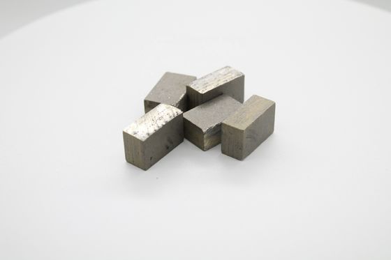 Outil de coupe de lave à diamants à forme plate pour le granit Andesite 1800 mm