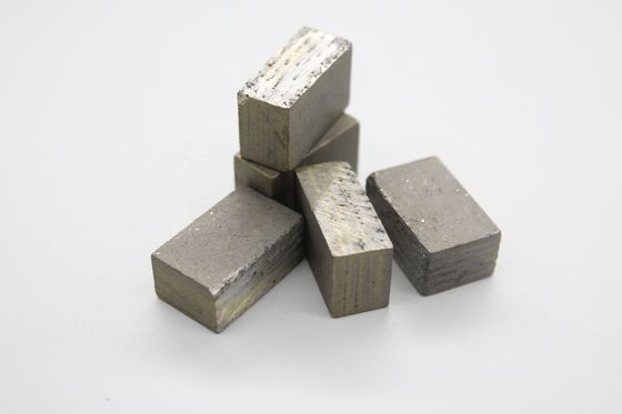 Outil de coupe de lave à diamants à forme plate pour le granit Andesite 1800 mm