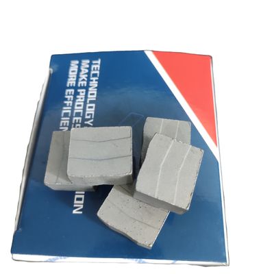 Soutien personnalisé ODM 2000mm Blade Cutting Stone Segment pour l'outil diamanté en granit en forme de M
