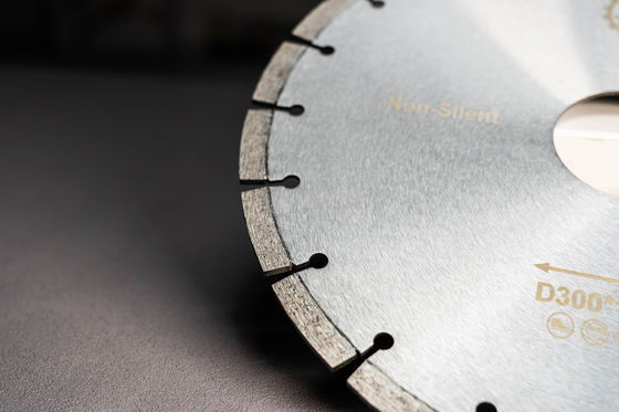 Disque de coupe en silicate de calcium