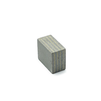 24*12,5*20mm Segment diamanté à forme plate pour les outils de meulage des plaques de pierre super douces