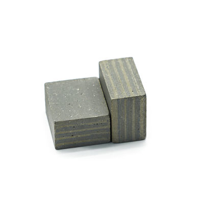 24*12,5*20mm Segment diamanté à forme plate pour les outils de meulage des plaques de pierre super douces
