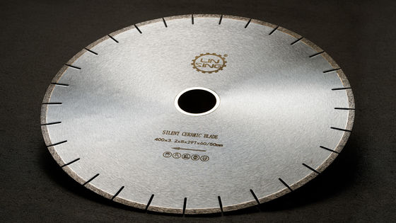 Type de procédé Disques et plaquettes de découpe en céramique de porcelaine soudée au laser pour scies de maçonnerie