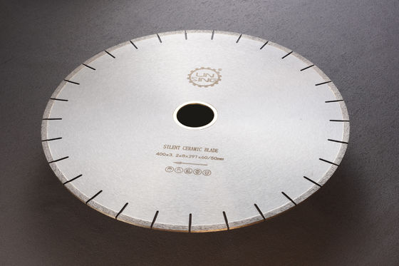 Type de procédé Disques et plaquettes de découpe en céramique de porcelaine soudée au laser pour scies de maçonnerie