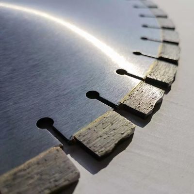 Soutien OBM et bonne netteté Outils diamantés Lames de scie de granit pour les besoins personnalisés