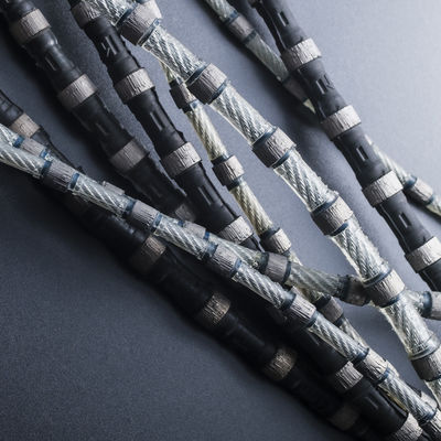 Scie à fil de diamant à ressort en caoutchouc pour la coupe de marbre et de béton