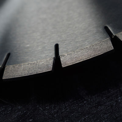 Blade de scie circulaire segmentée Arix Diamond de 350 mm pour outil professionnel de coupe de granit