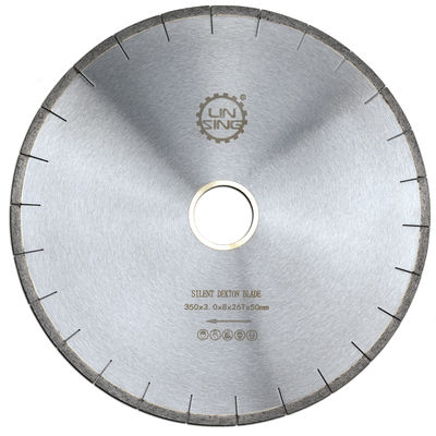 Coupe Dekton avec soudage à haute fréquence Lamelle de scie diamantée et matériau en acier allié