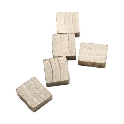 Outil de coupe rapide 4,5 mm Segment de diamant pour coupeuse à pointe de lame multiple Coupe de granit