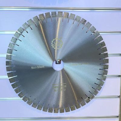 Blade à diamants pour la coupe de granit 40 mm x 15 mm
