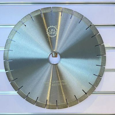 Blade à diamants pour la coupe de granit 40 mm x 15 mm