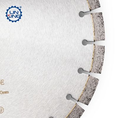 Blé de scie au diamant soudé au laser pour le béton de 350 mm pour couper le béton 24Z sans éclaboussure